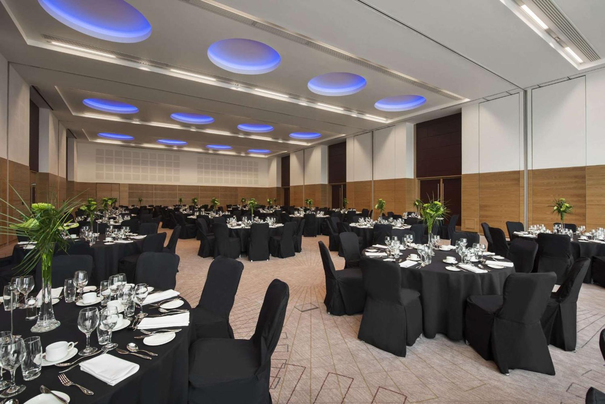 Hilton At St George'S Park Hotel Burton-upon-Trent Restaurant billede